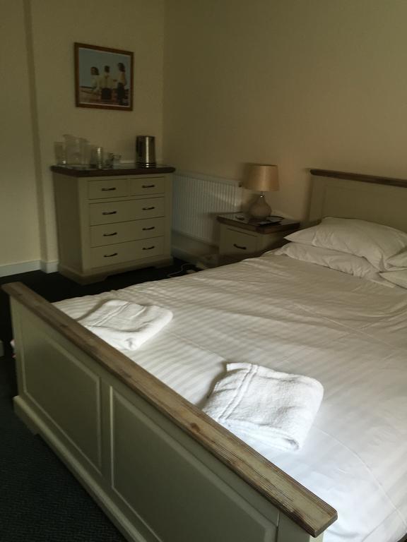 The Dorrington Hotel Halstead  Buitenkant foto
